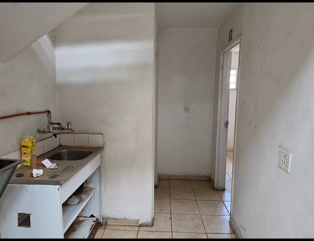 292M² MINI FACTORY TO LET IN KYA SANDS